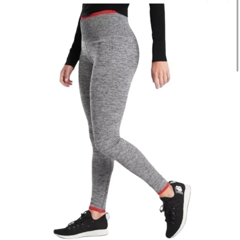 Athleta Andes high rise size small in excellent condition